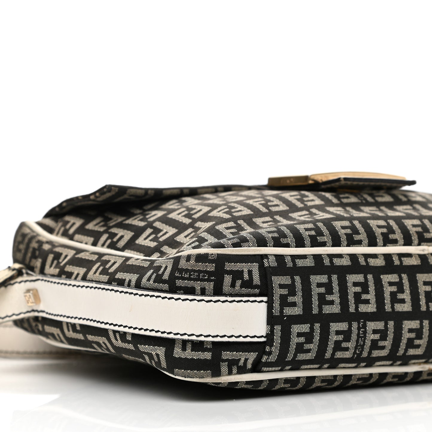 Zucchino Vitello Crossbody Black White