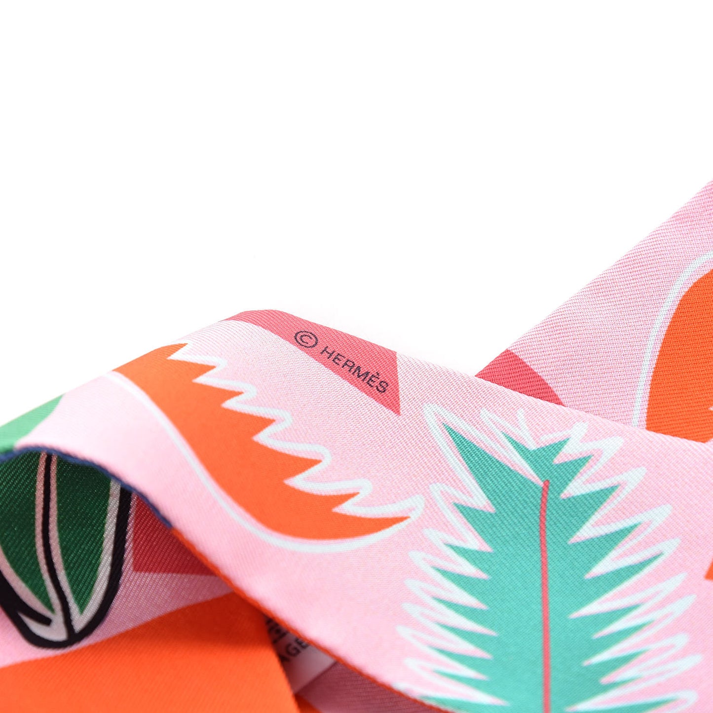 Silk Sea Surf and Fun Twilly Rose Vermillon Menthol