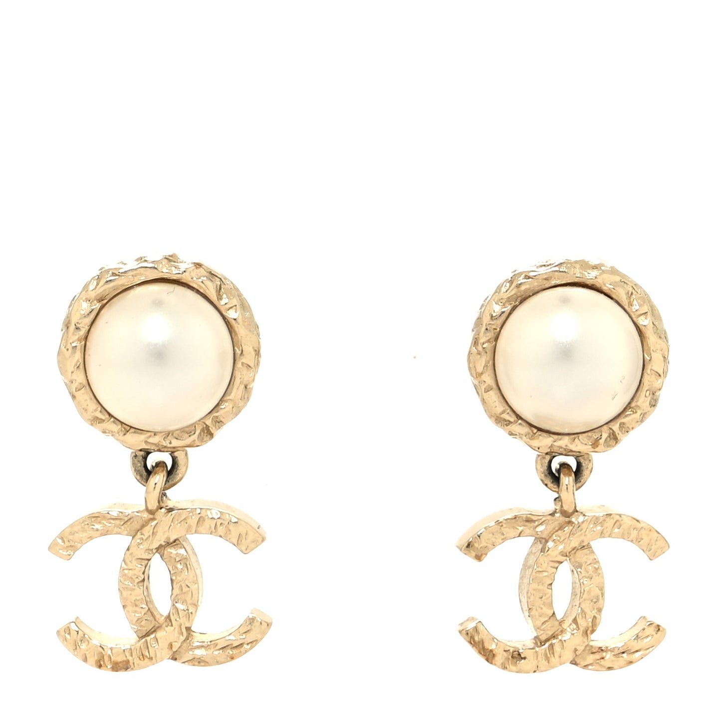 Pearl Hammered CC Drop Earrings Gold Pearly White