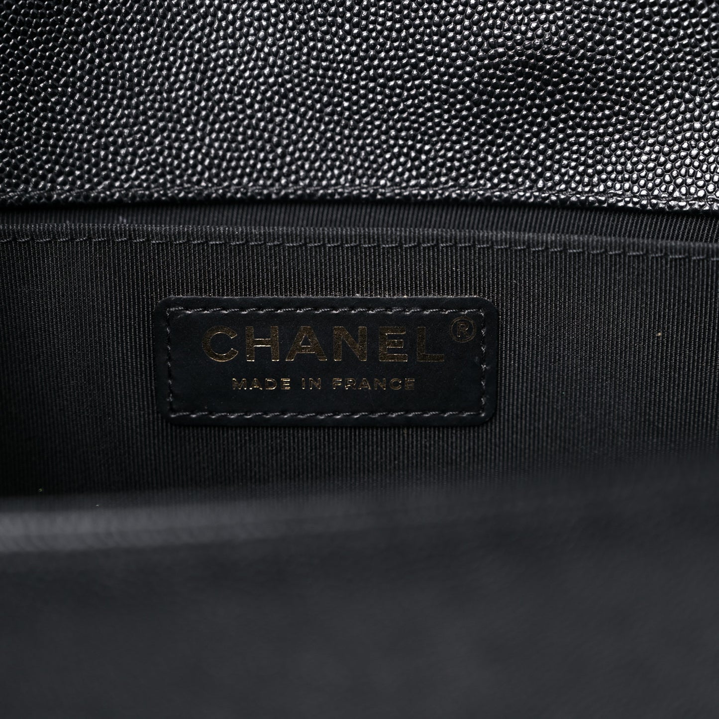 Caviar Quilted Medium Boy Flap Black