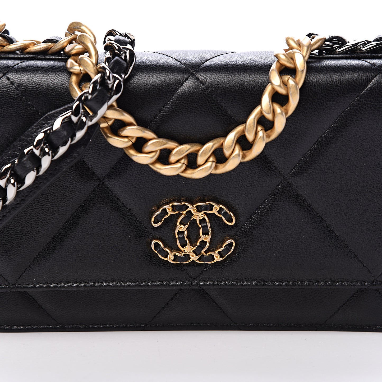 Quilted 19 Wallet On Chain WOC Black