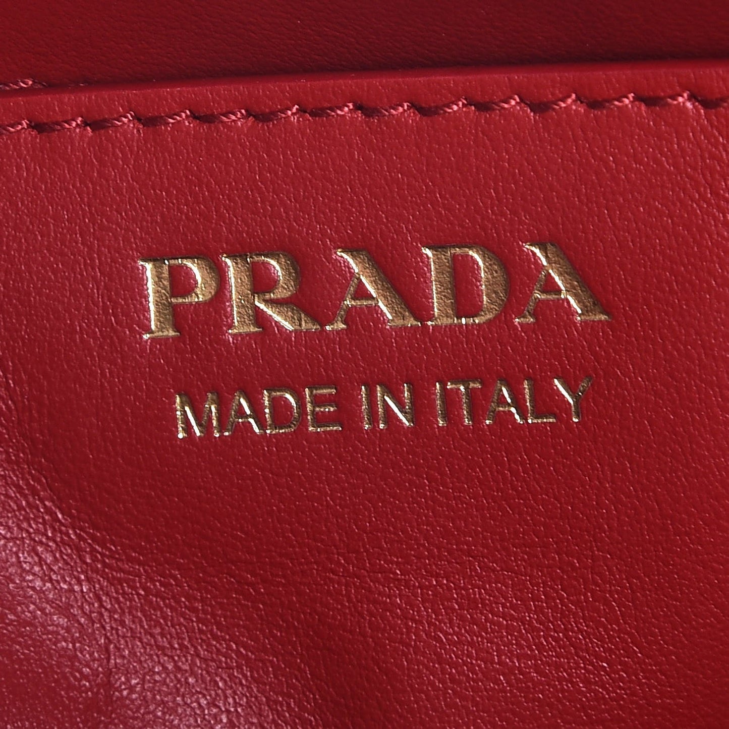Soft Calfskin Bandoliera Crossbody Bag Fuoco