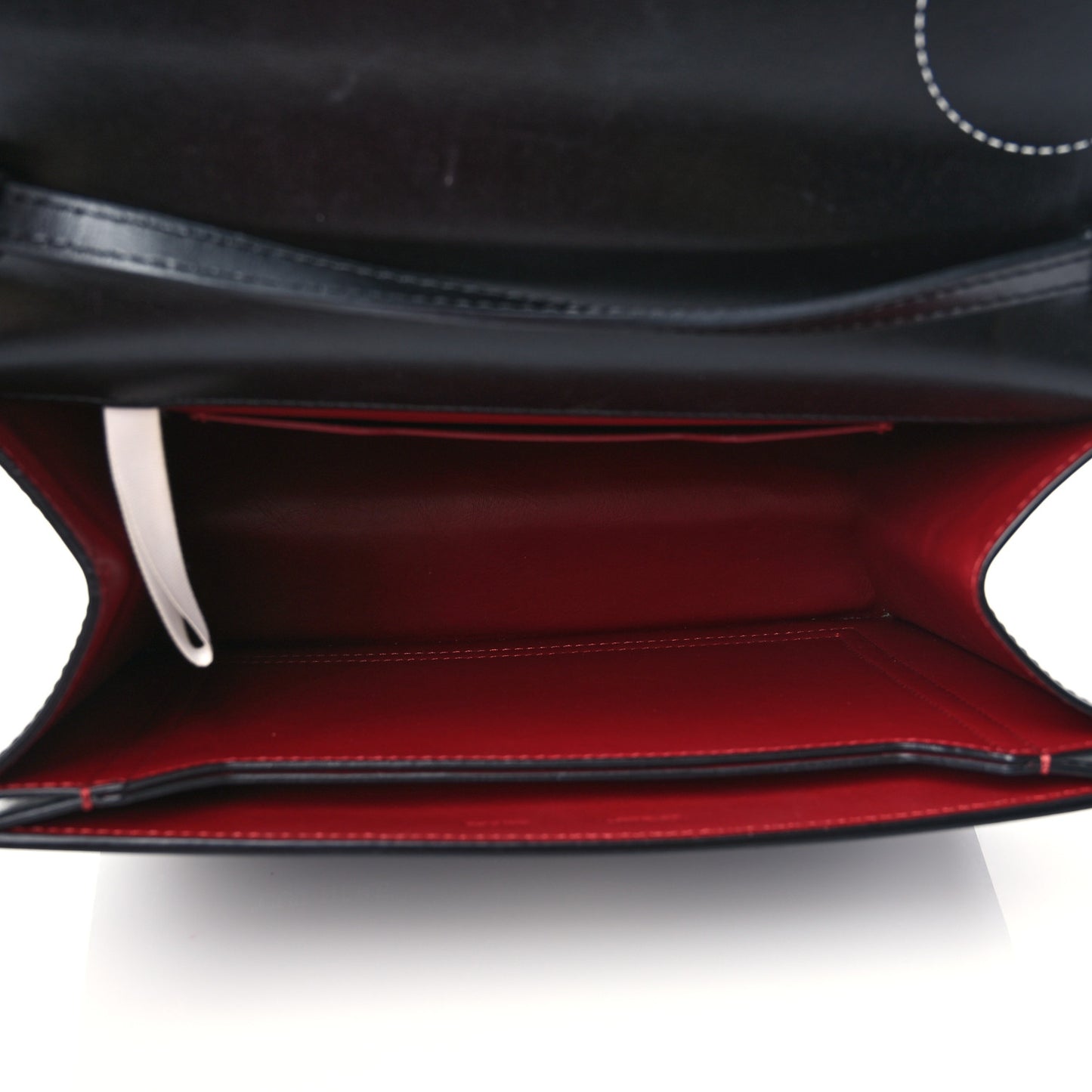 Calfskin Jitney 2.8 Cut Here Shoulder Bag Black