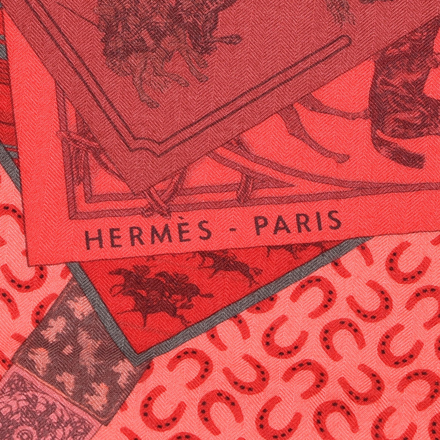 Cashmere Silk A Cheval Sur Mon Carre Shawl 140 Rouge Crevette Bois De Rose