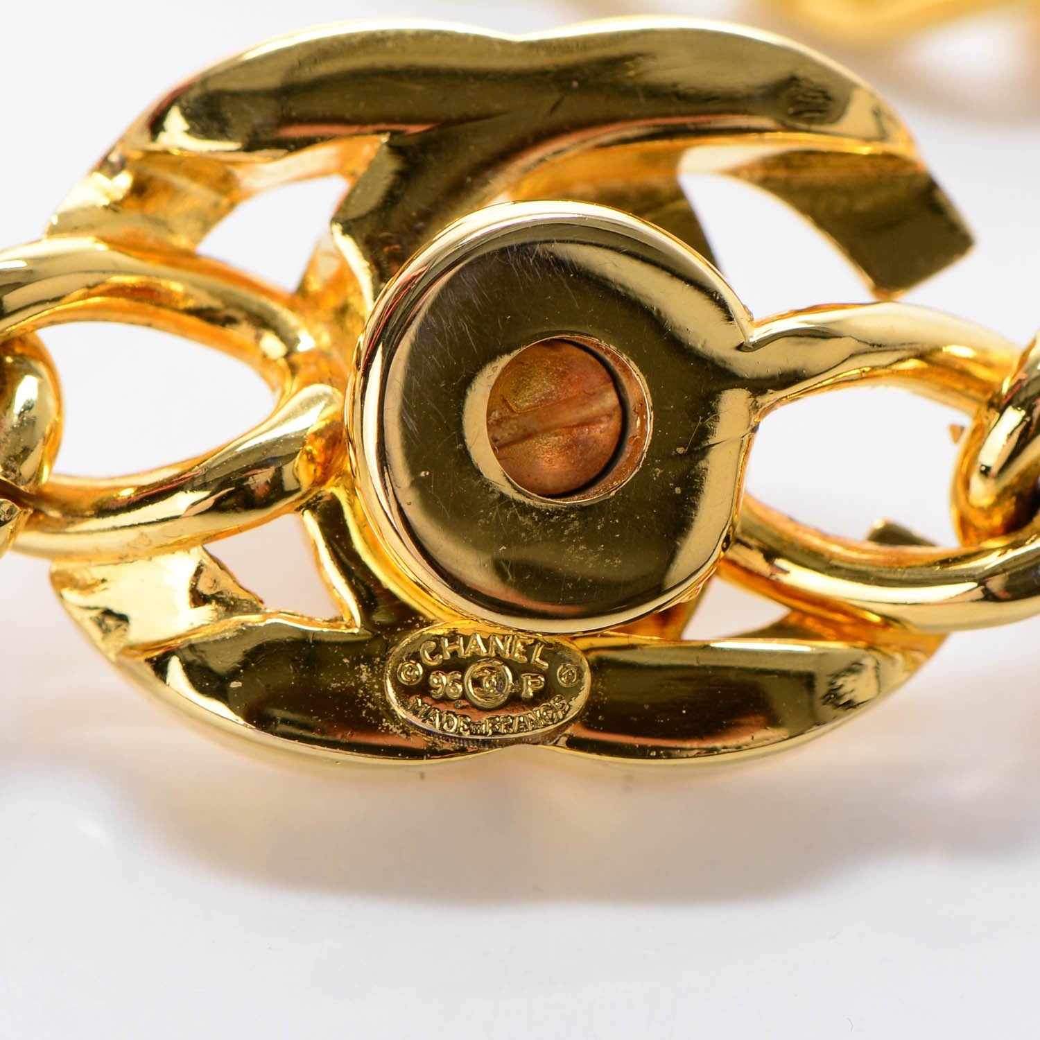Chanel CC Turnlock Bracelet Gold 4 of 5