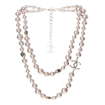 Chanel Resin Pearl CC Short Necklace in Golden Pearly Beige 3 of 5