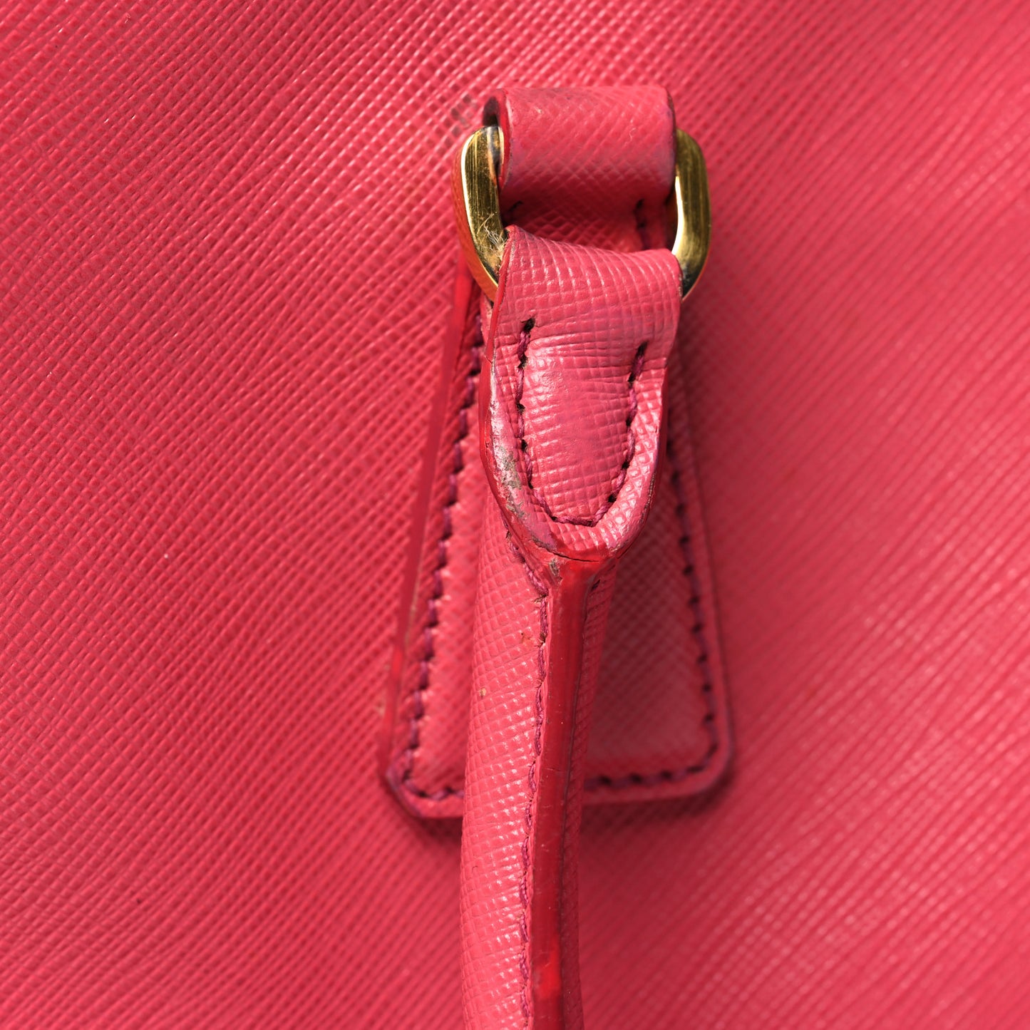 Saffiano Medium Galleria Double Zip Tote Fuxia