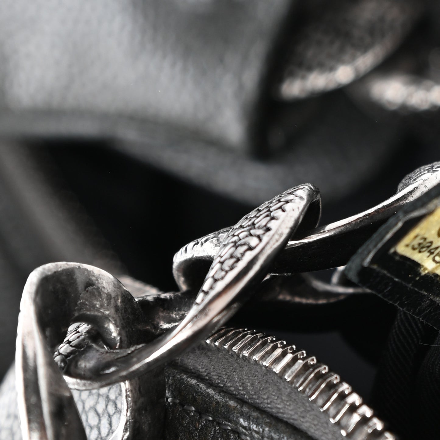 Metallic Caviar 31 Hobo Grey