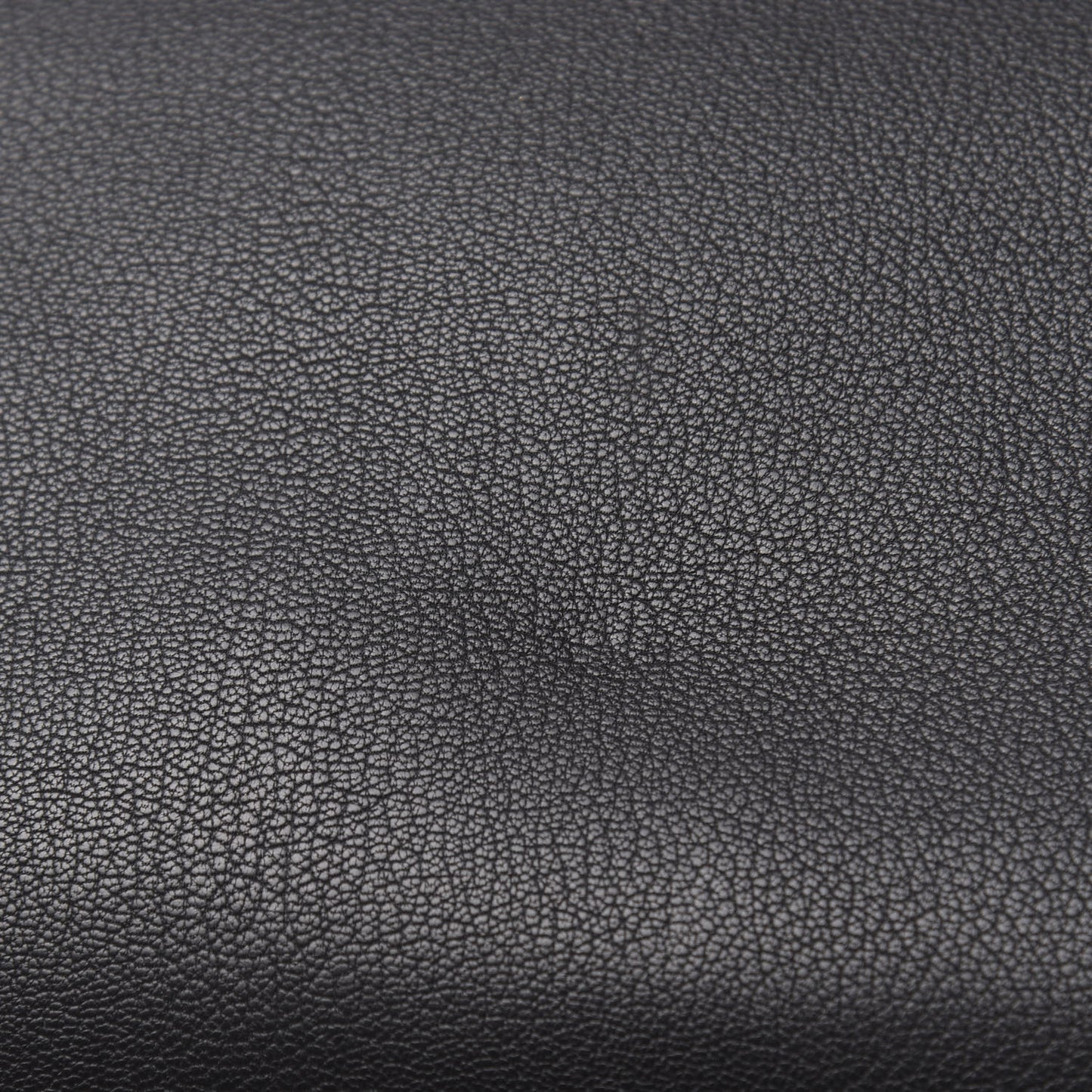 Sugar Goatskin Medium Antigona Black