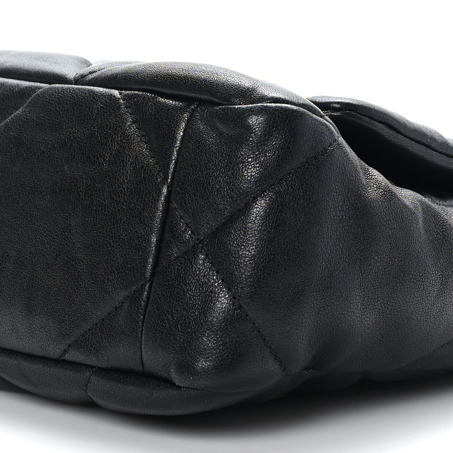 Lambskin Quilted Medium Chanel 19 Flap Black