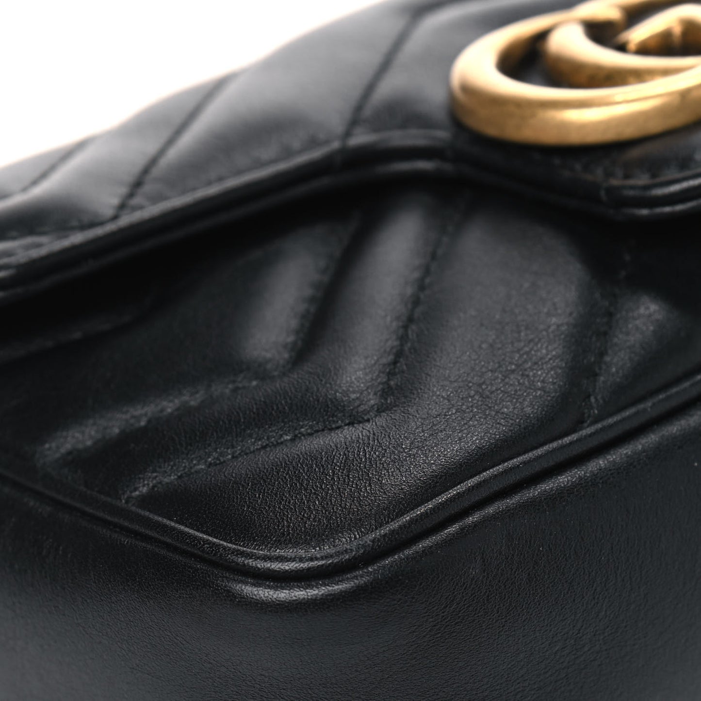 Calfskin Matelasse Super Mini GG Marmont Shoulder Bag Black