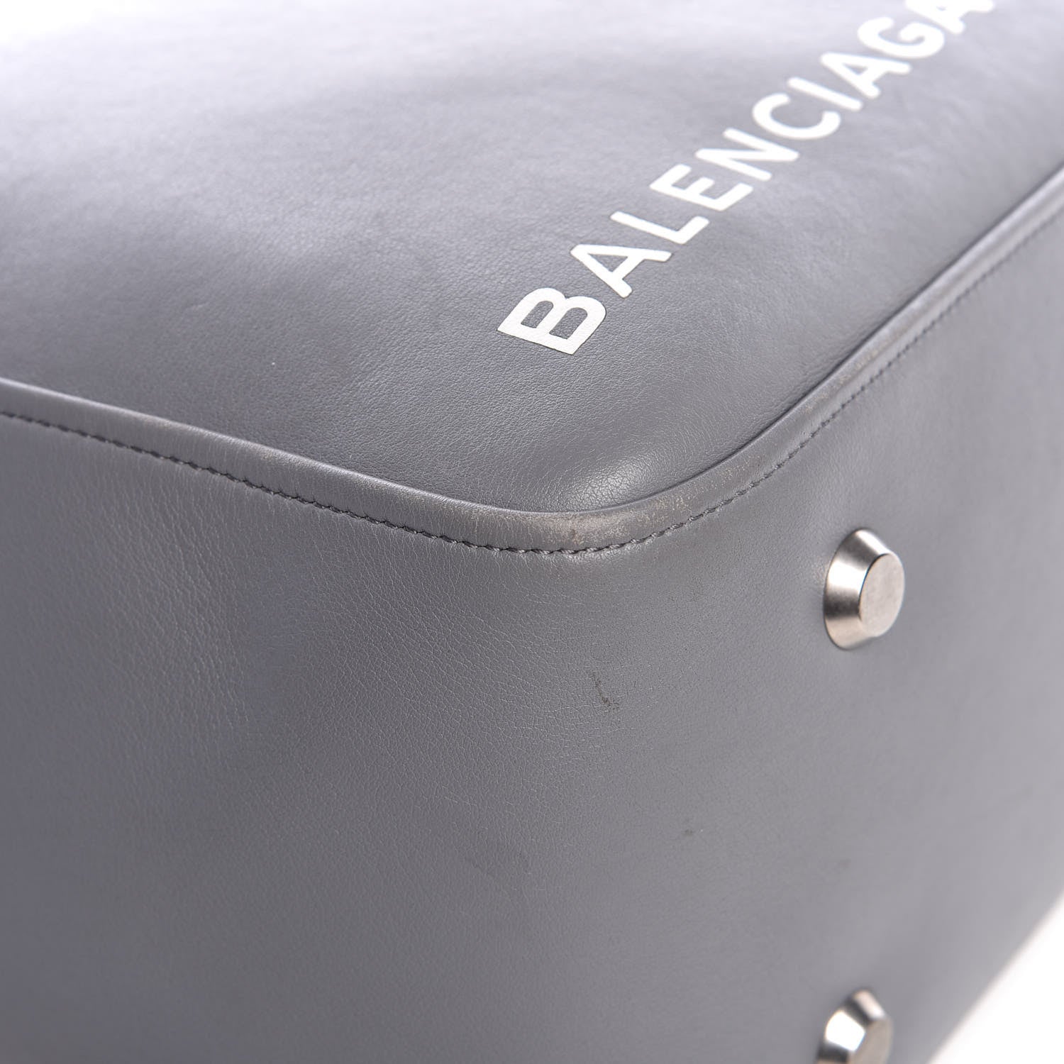 Balenciaga Calfskin M Triangle Duffle Gris Beton 8 of 13