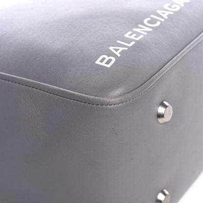 Balenciaga Calfskin M Triangle Duffle Gris Beton 8 of 13