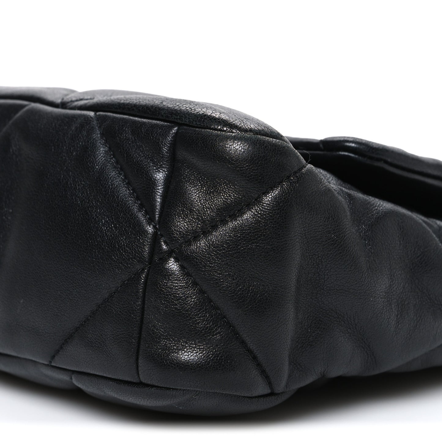 Lambskin Quilted Medium Chanel 19 Flap Black