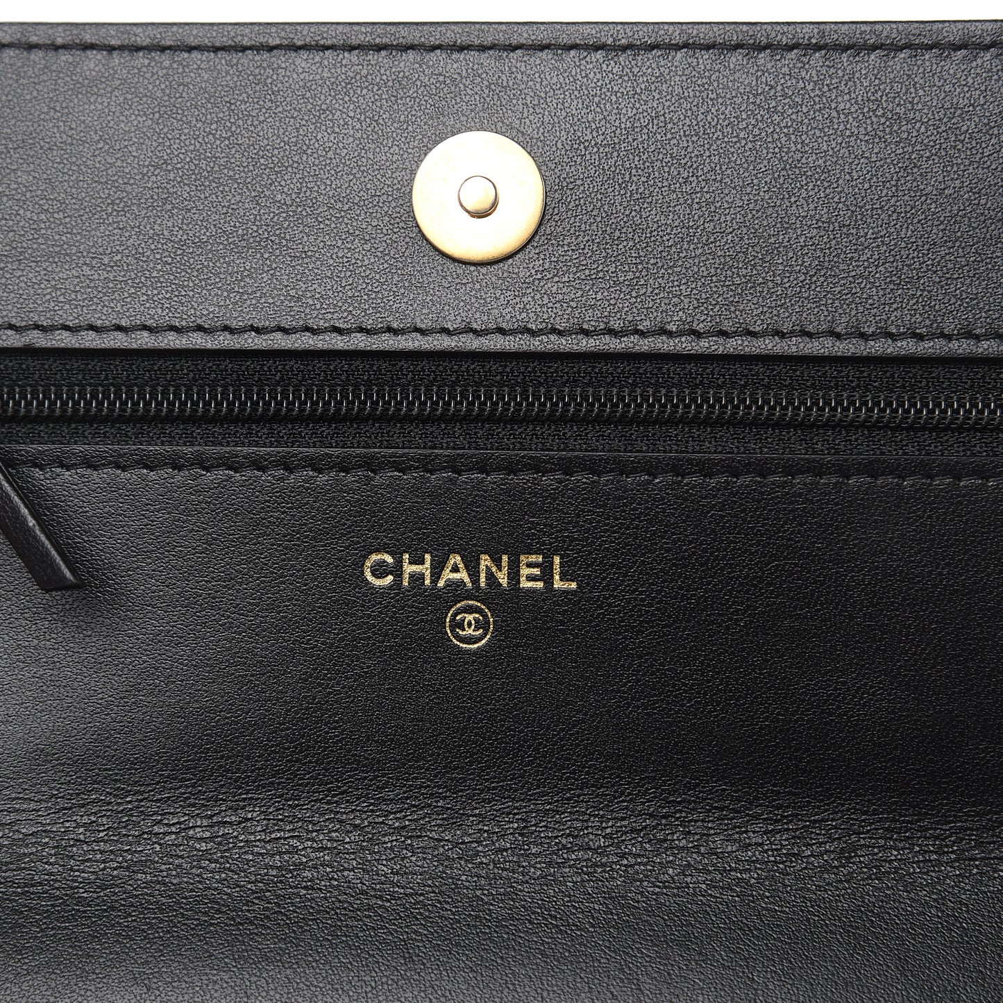 Goatskin Quilted 19 Wallet On Chain WOC Black