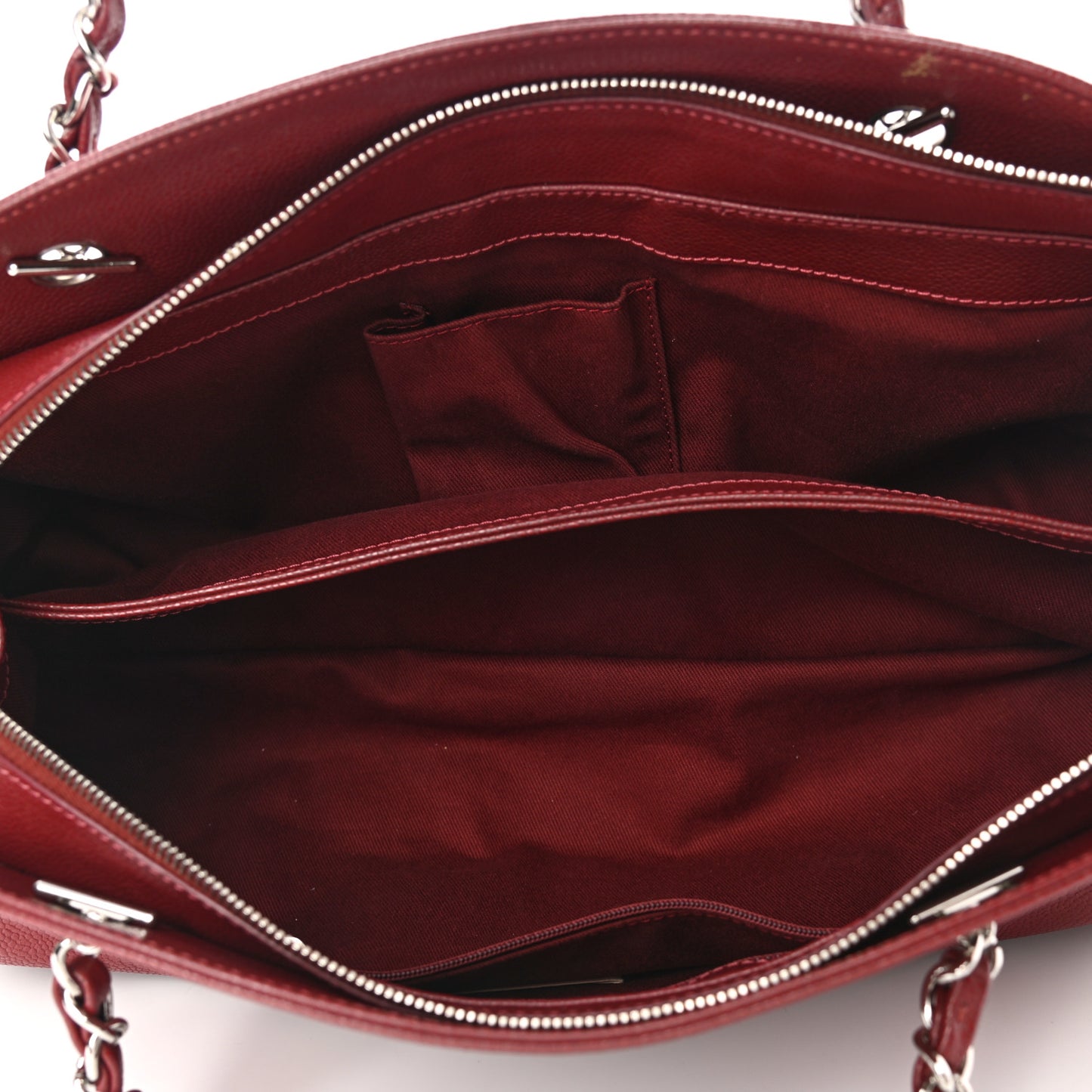 Caviar 31 CC Shoulder Bag Red