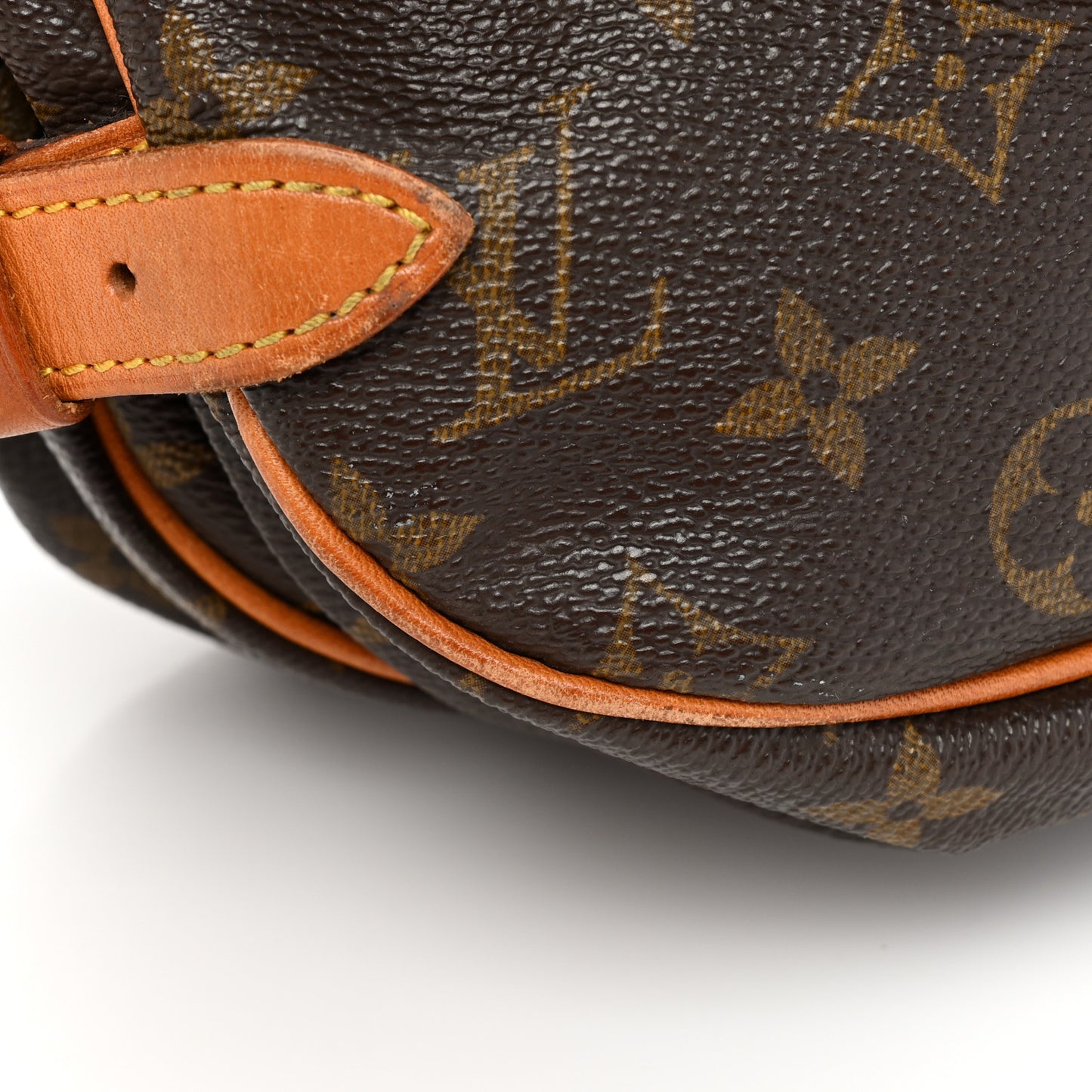 Monogram Saumur 30