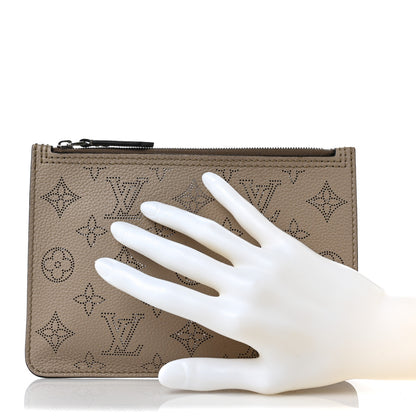 Louis Vuitton Mahina Girolata Zipped Pocket Galet 2 of 7