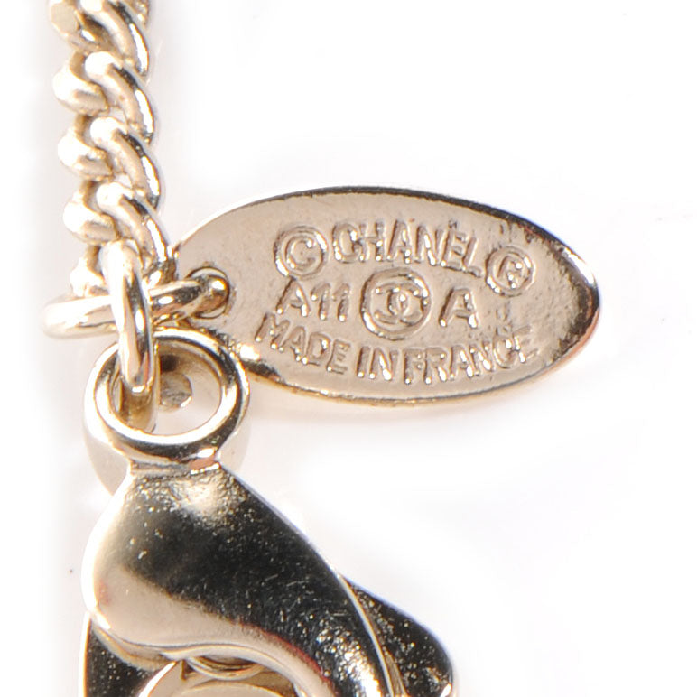 Chanel Pearl CC Camellia Flower Necklace 5 of 5