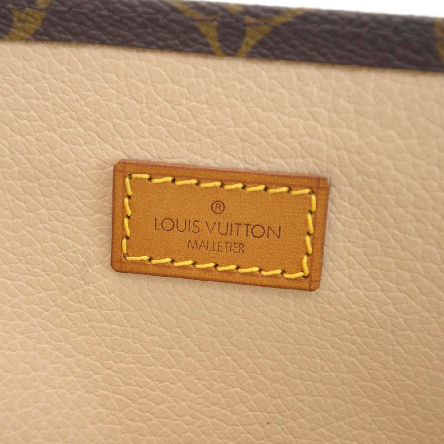 Monogram Sac Plat