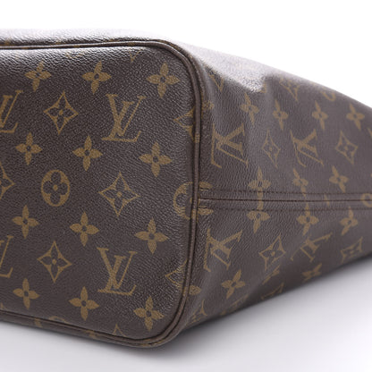 Louis Vuitton Monogram Neverfull MM 10 of 19