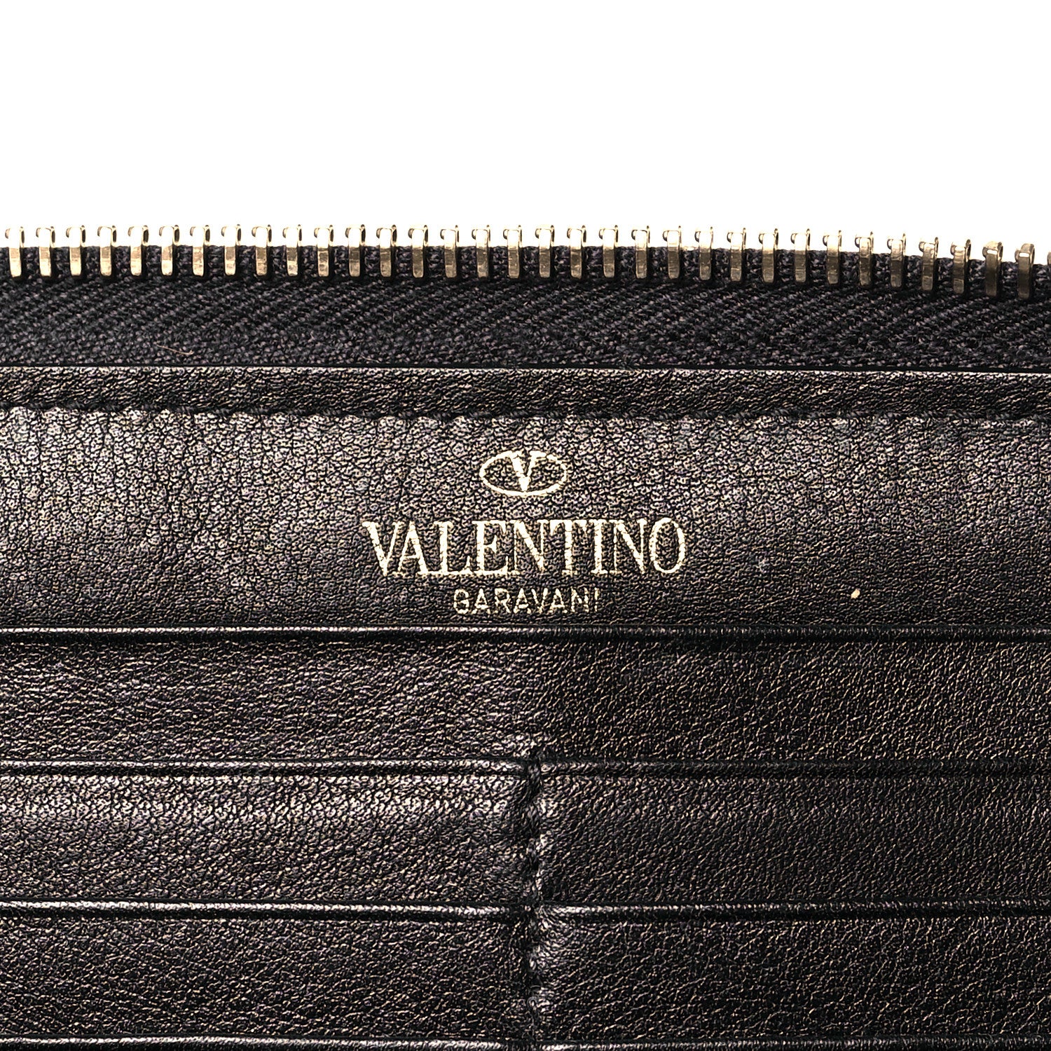 Valentino Garavani Calfskin Rockstud Zip Around Wallet Black 6 of 13
