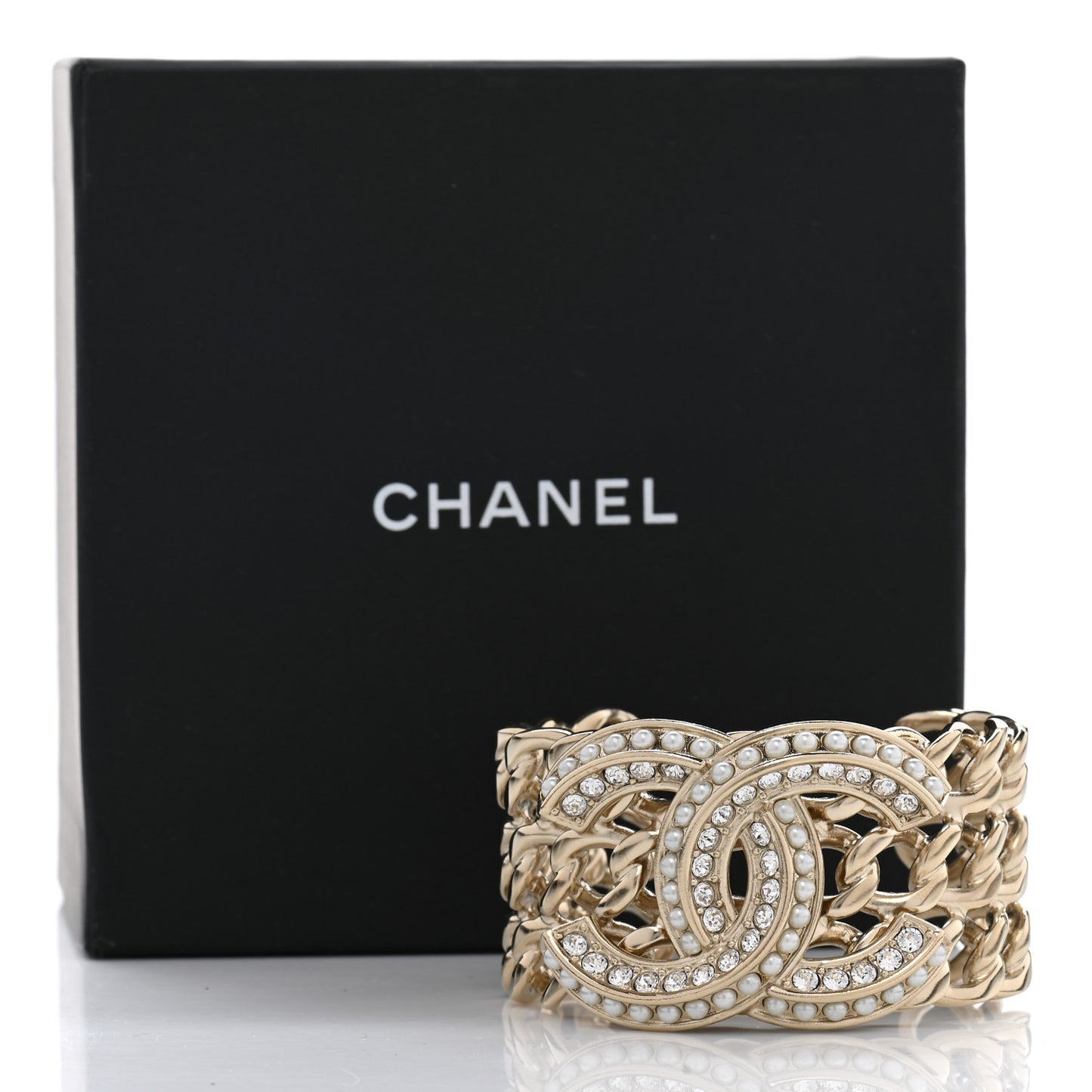 Crystal Pearl Chain CC Cuff Gold