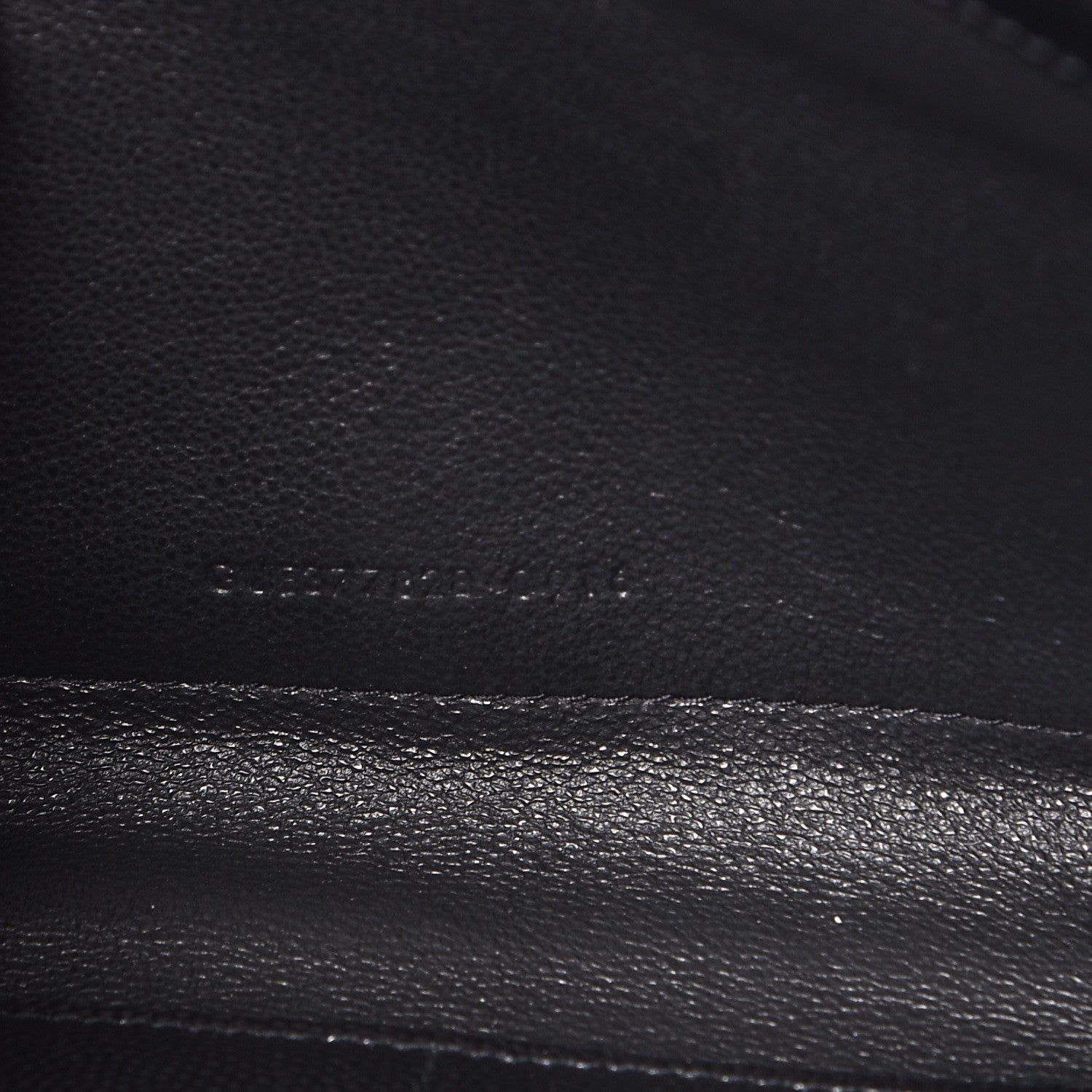 Saint Laurent Grain De Poudre Matelasse Chevron Monogram Chain Wallet Black 8 of 9