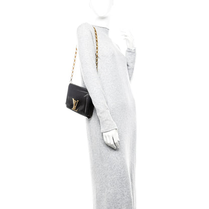 Louis Vuitton Patent Chain Louise GM Amarante 2 of 11