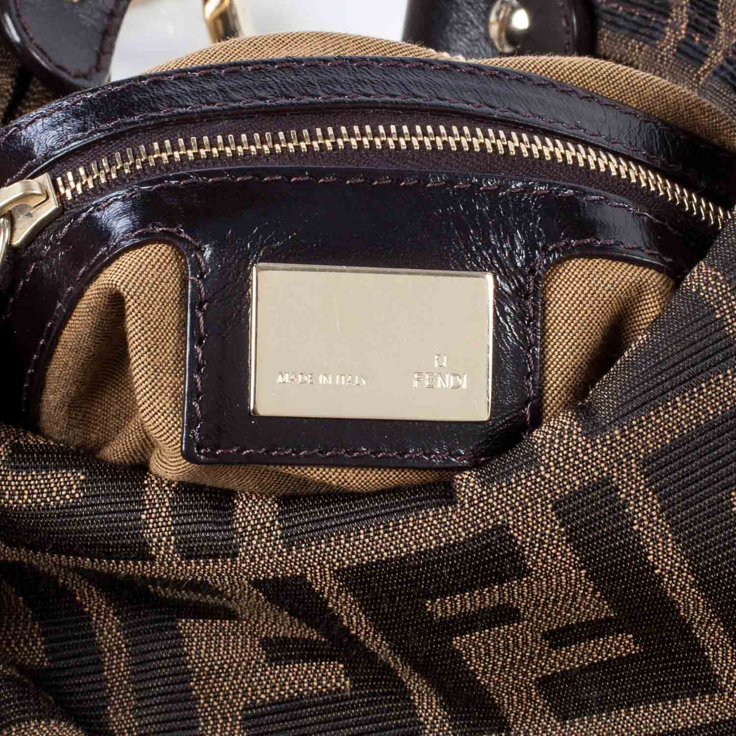 Zucca Small Chef Chain Hobo Tobacco