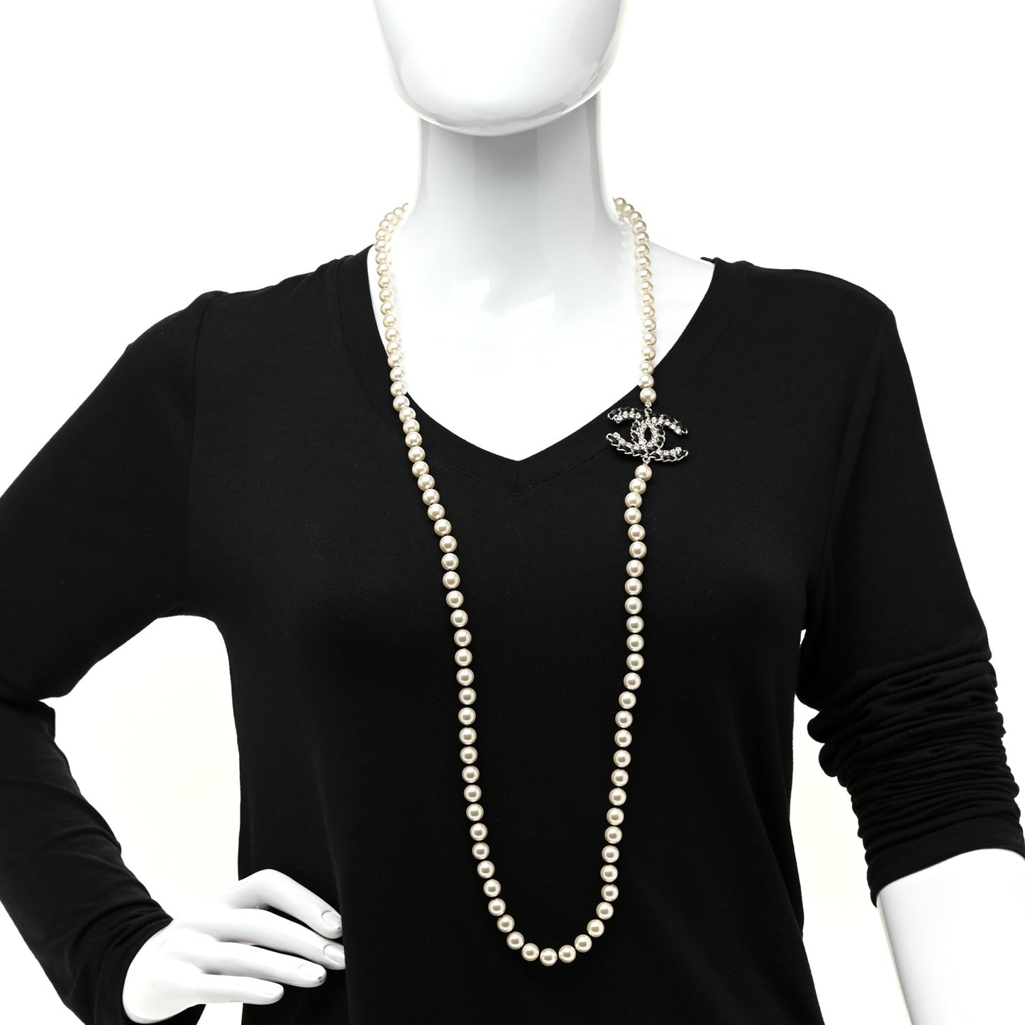 Pearl Lambskin CC Vintage Allure Necklace Gold