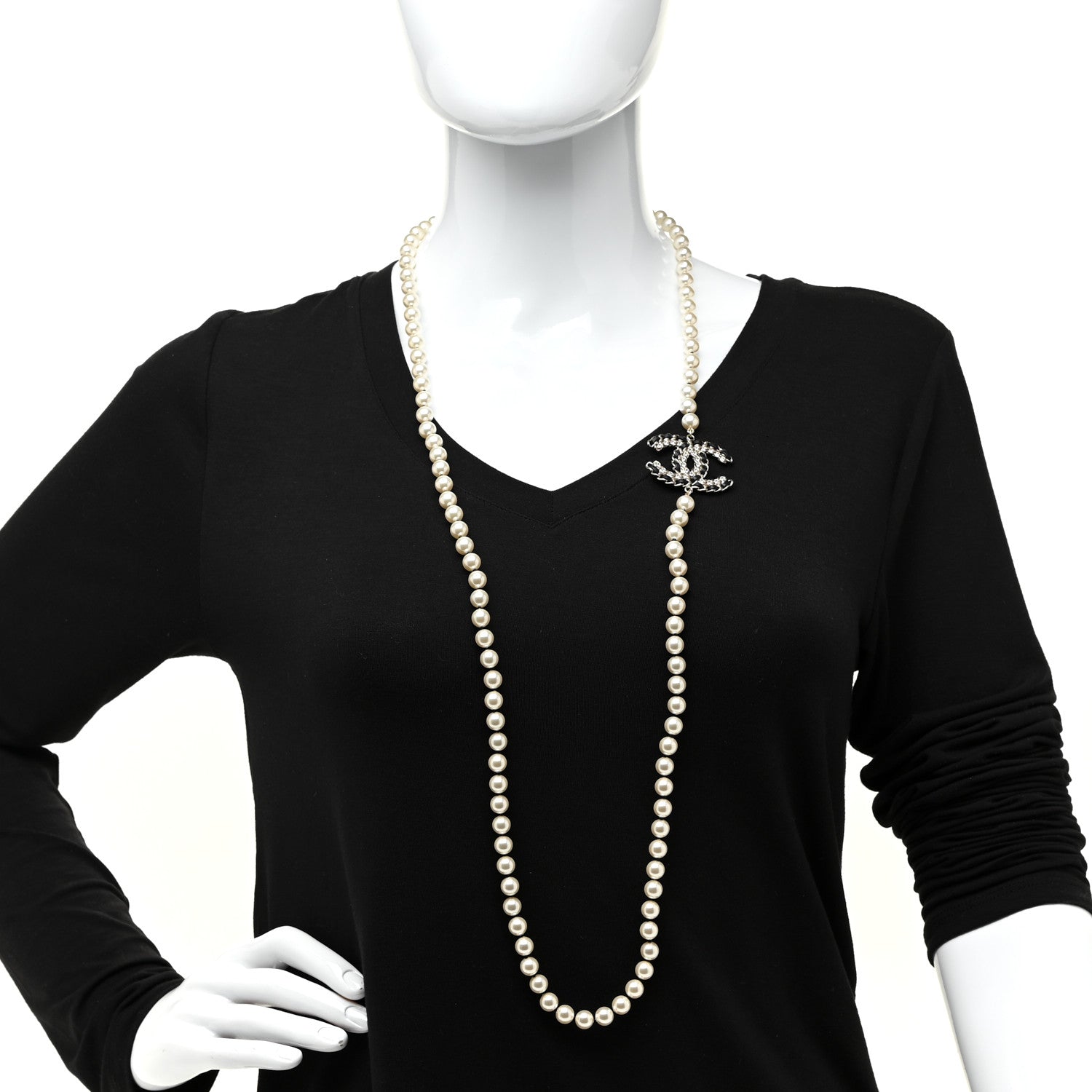Chanel Pearl Lambskin CC Vintage Allure Necklace Gold 2 of 4