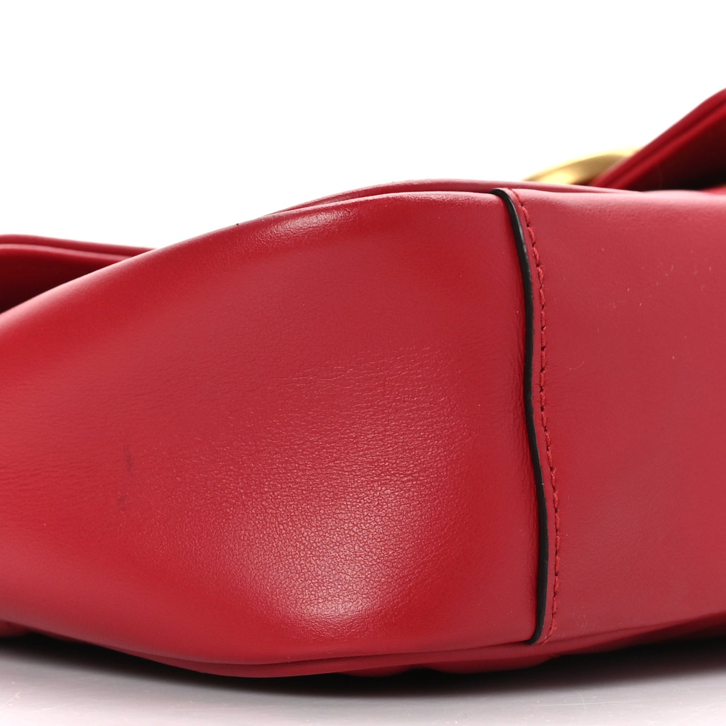 Calfskin Matelasse Small GG Marmont Shoulder Bag Hibiscus Red