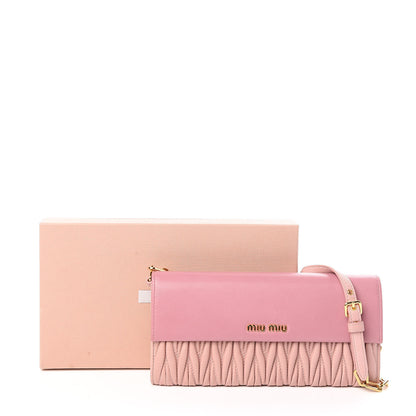 Miu Miu Nappa Matelasse Bicolor Wallet On Chain Loto Orchide 11 of 11