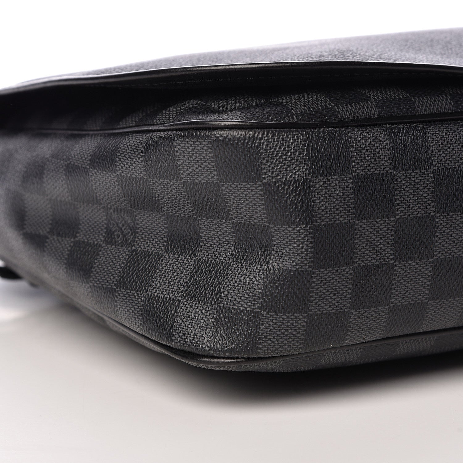 Louis Vuitton Damier Graphite Daniel GM 9 of 12