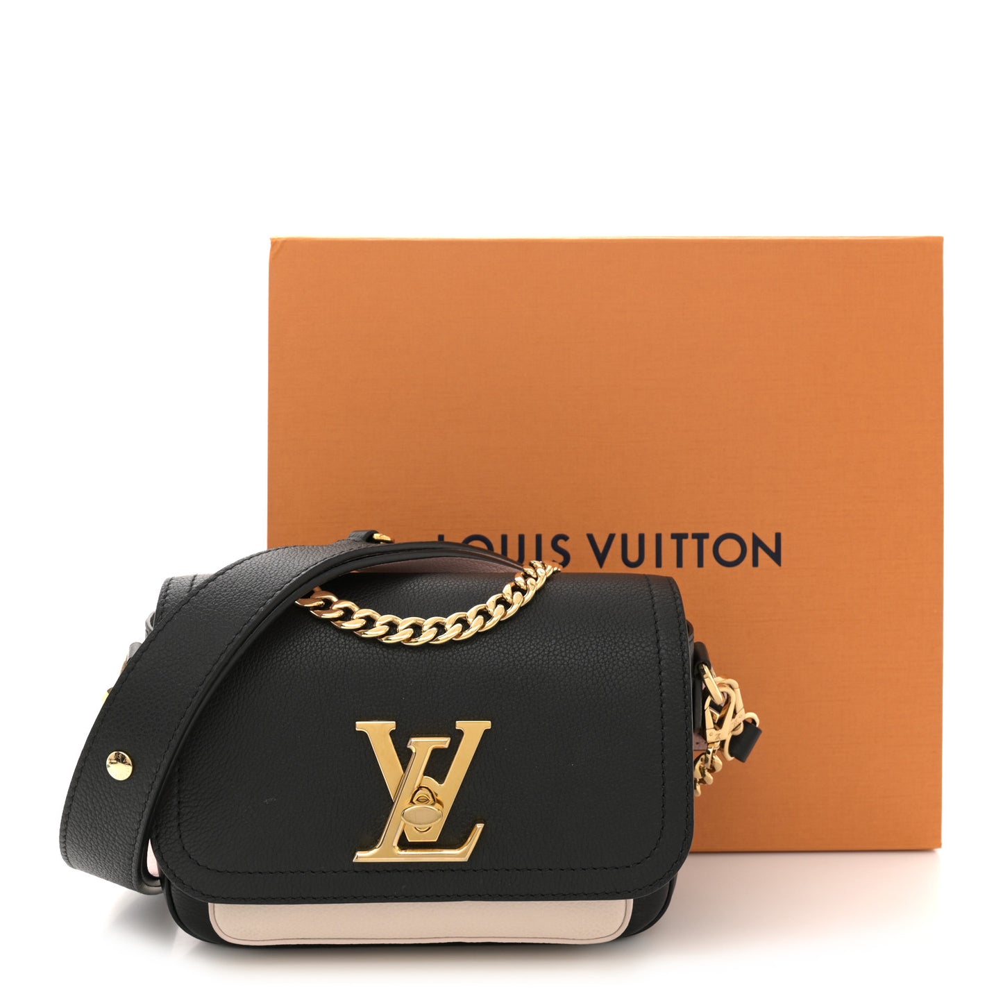Grained Calfskin Lockme Tender Black