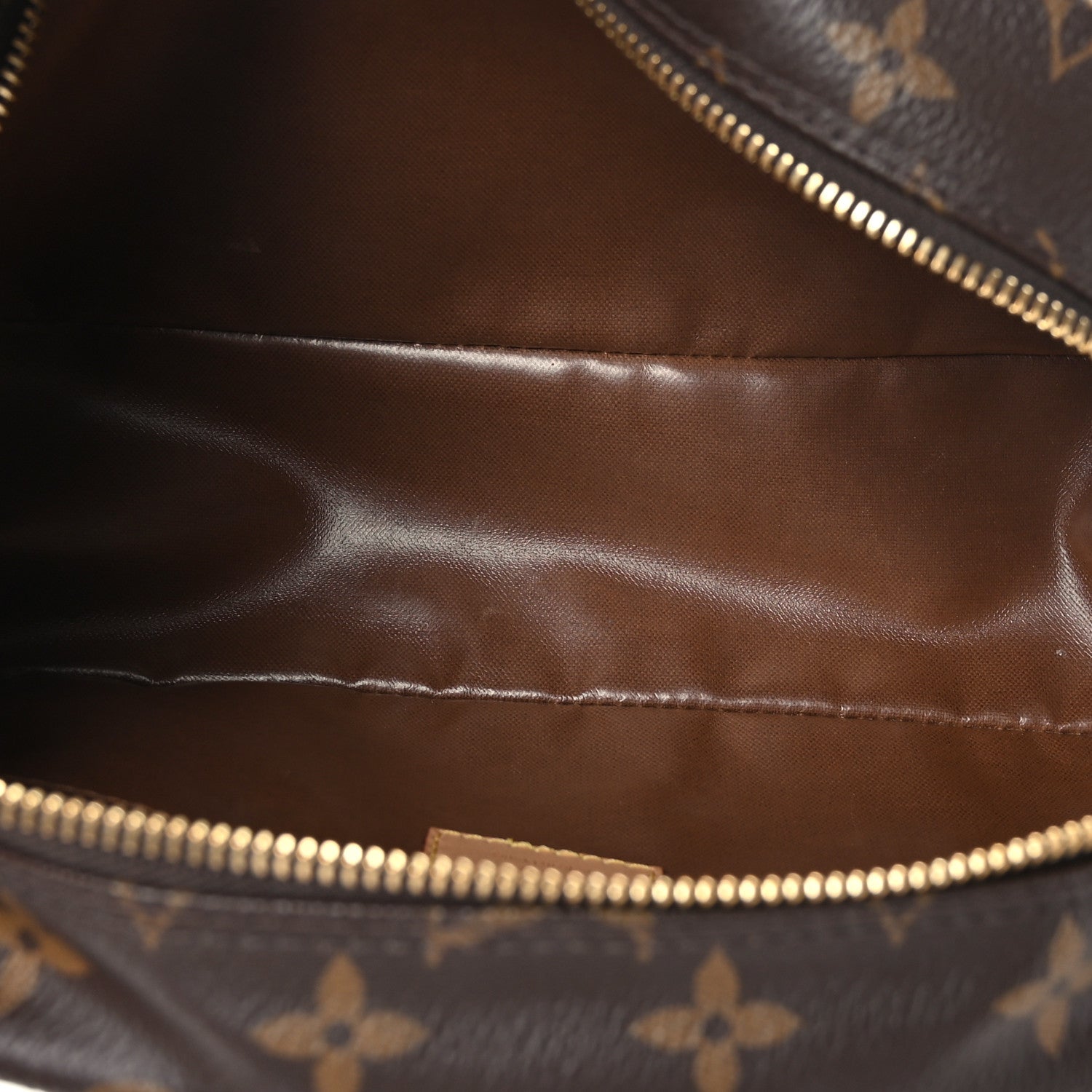 Louis Vuitton Monogram Toiletry Bag 25 4 of 7