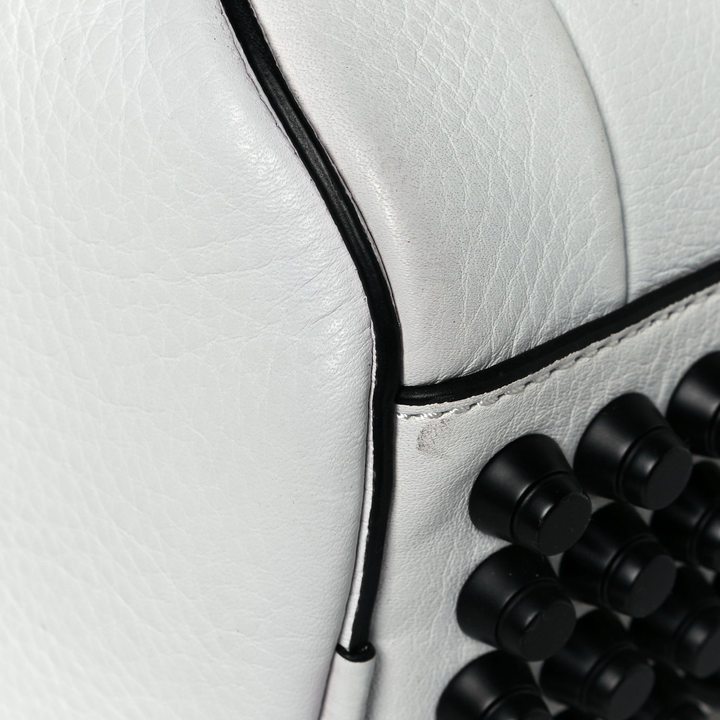 Pebbled Lambskin Rockie White Black Hardware