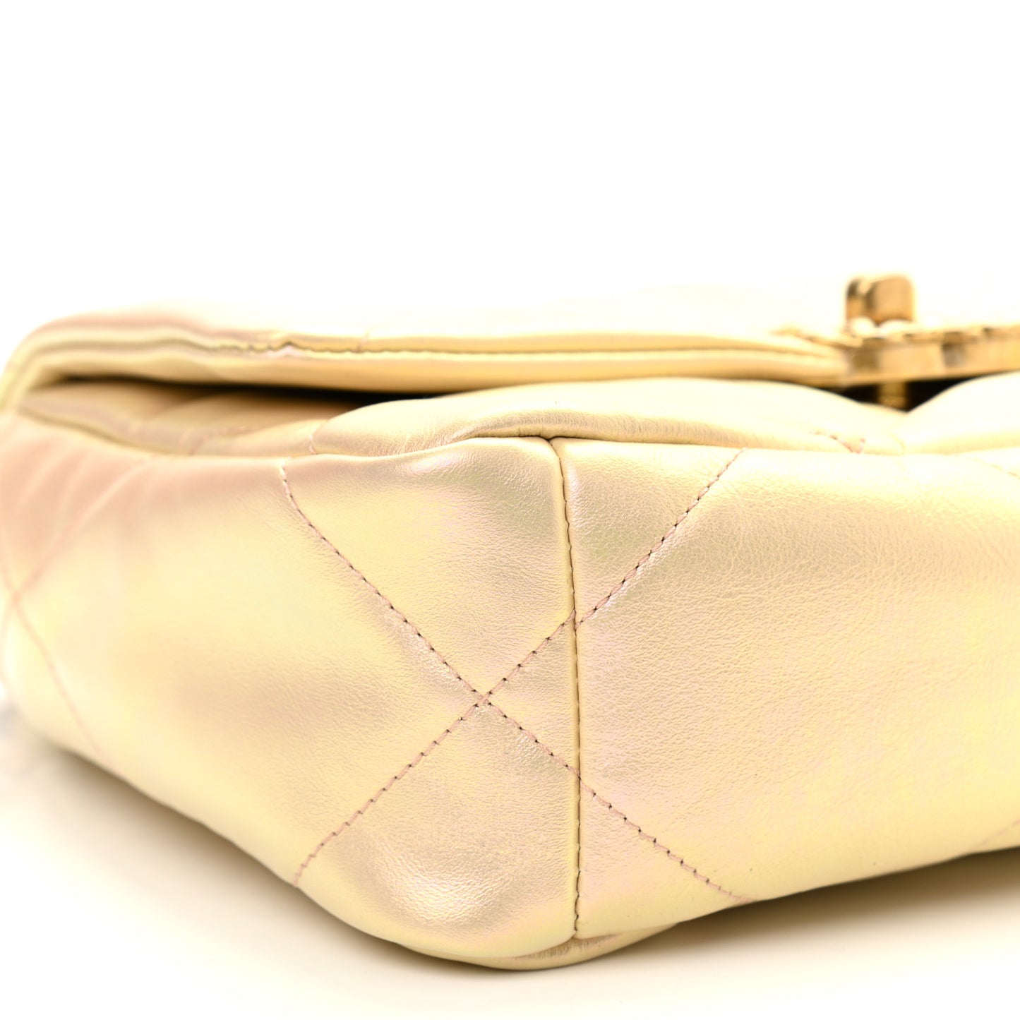 Iridescent Lambskin Quilted Medium Chanel 19 Flap Pink