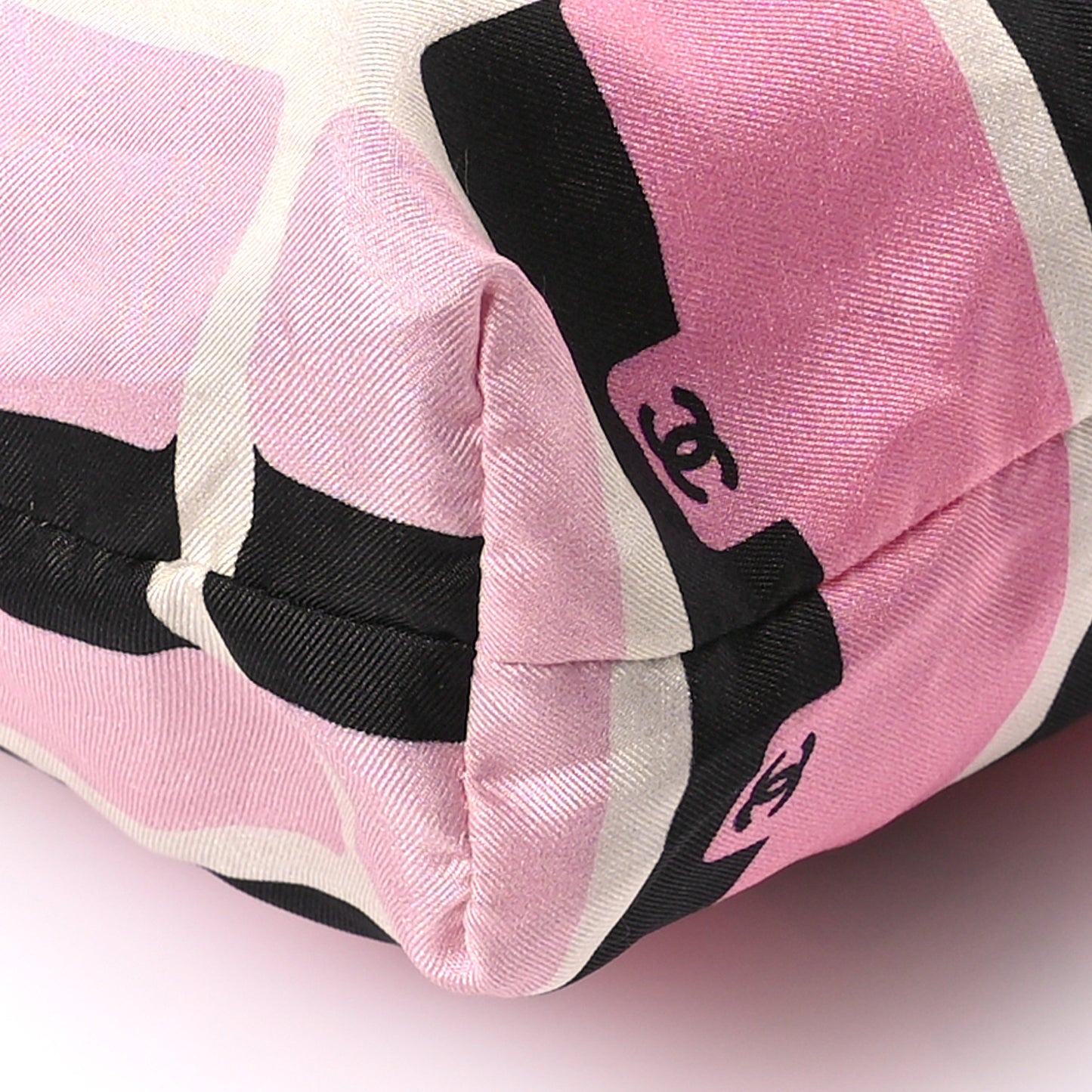 Caviar Fabric Quilted Foldable Tote With Chain Pink Multicolor