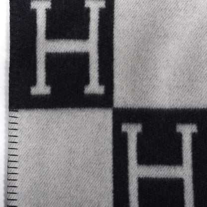 Hermes Wool Cashmere Avalon Blanket Ecru Gris Fonce 2 of 3