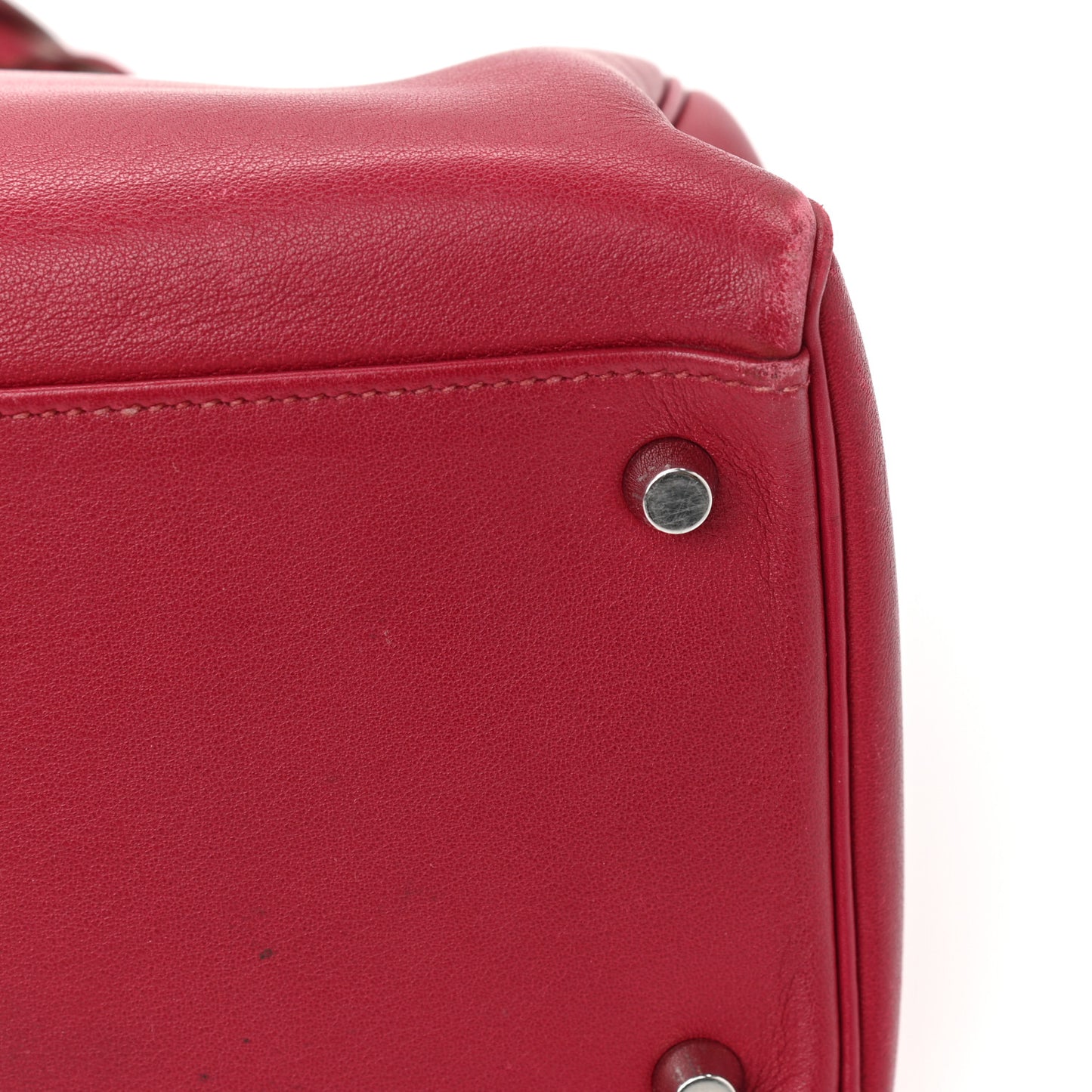 Swift Kelly Retourne 35 Rubis