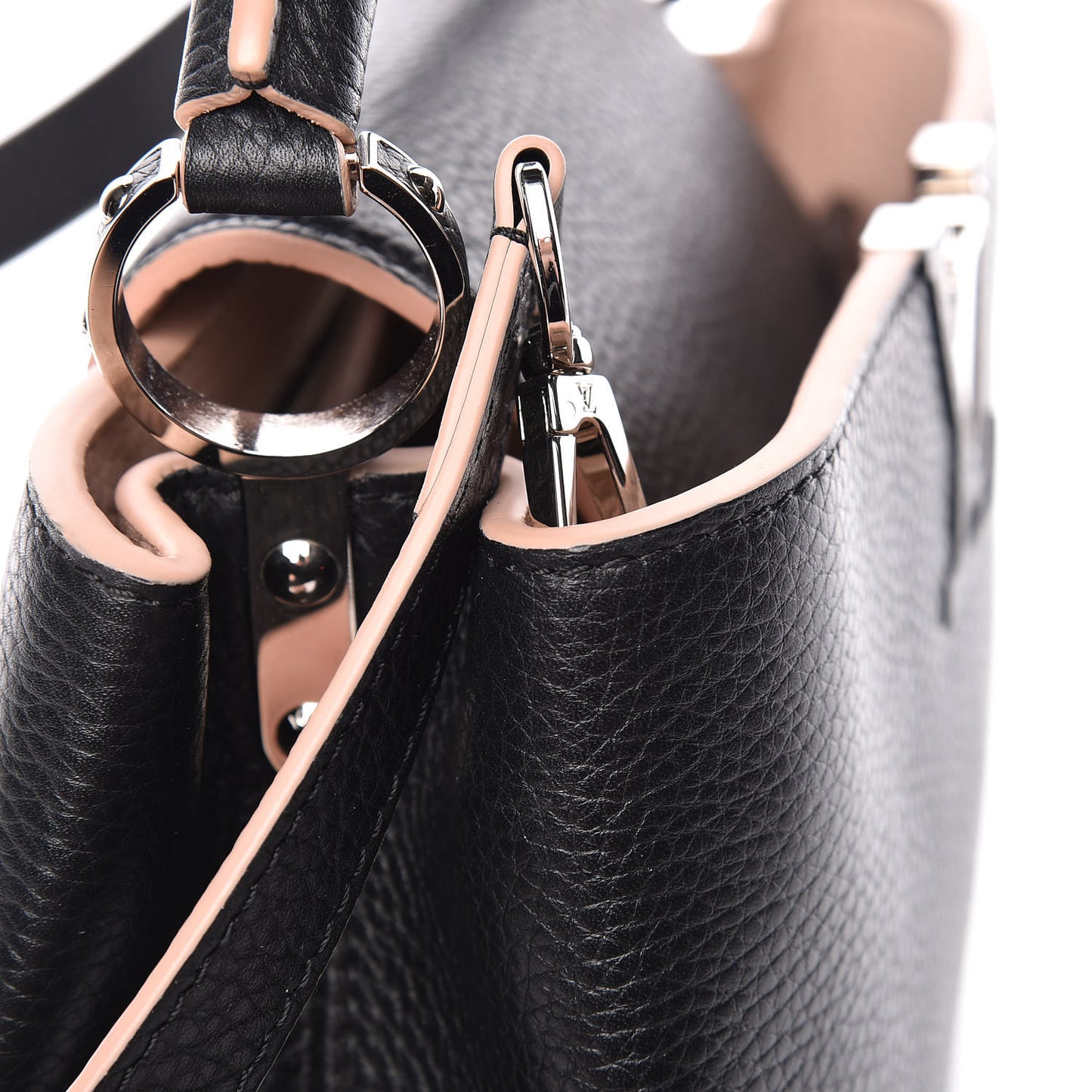 Taurillon Capucines BB Black Petale