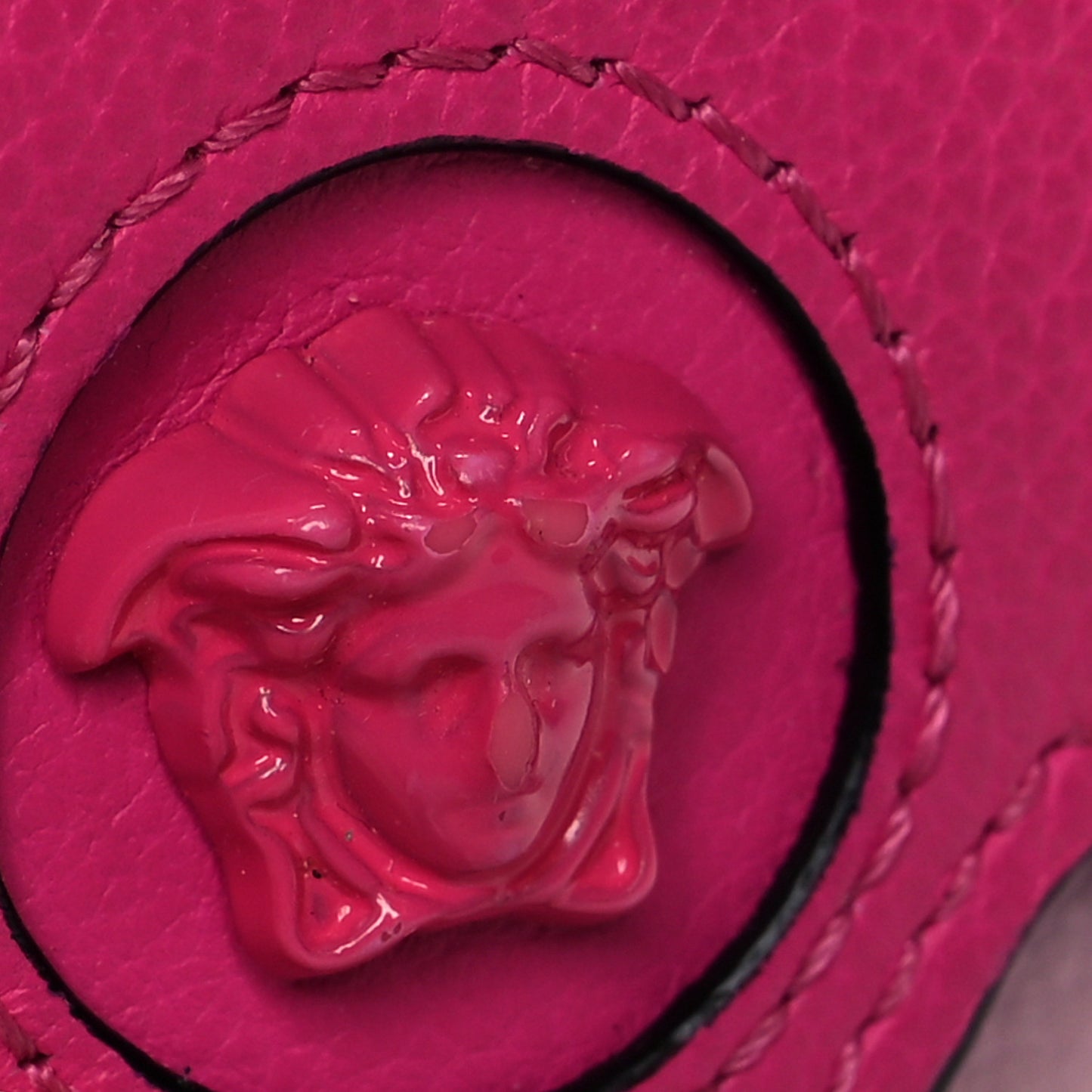 Grained Calfskin Medusa Card Holder Fuchsia Light Pink