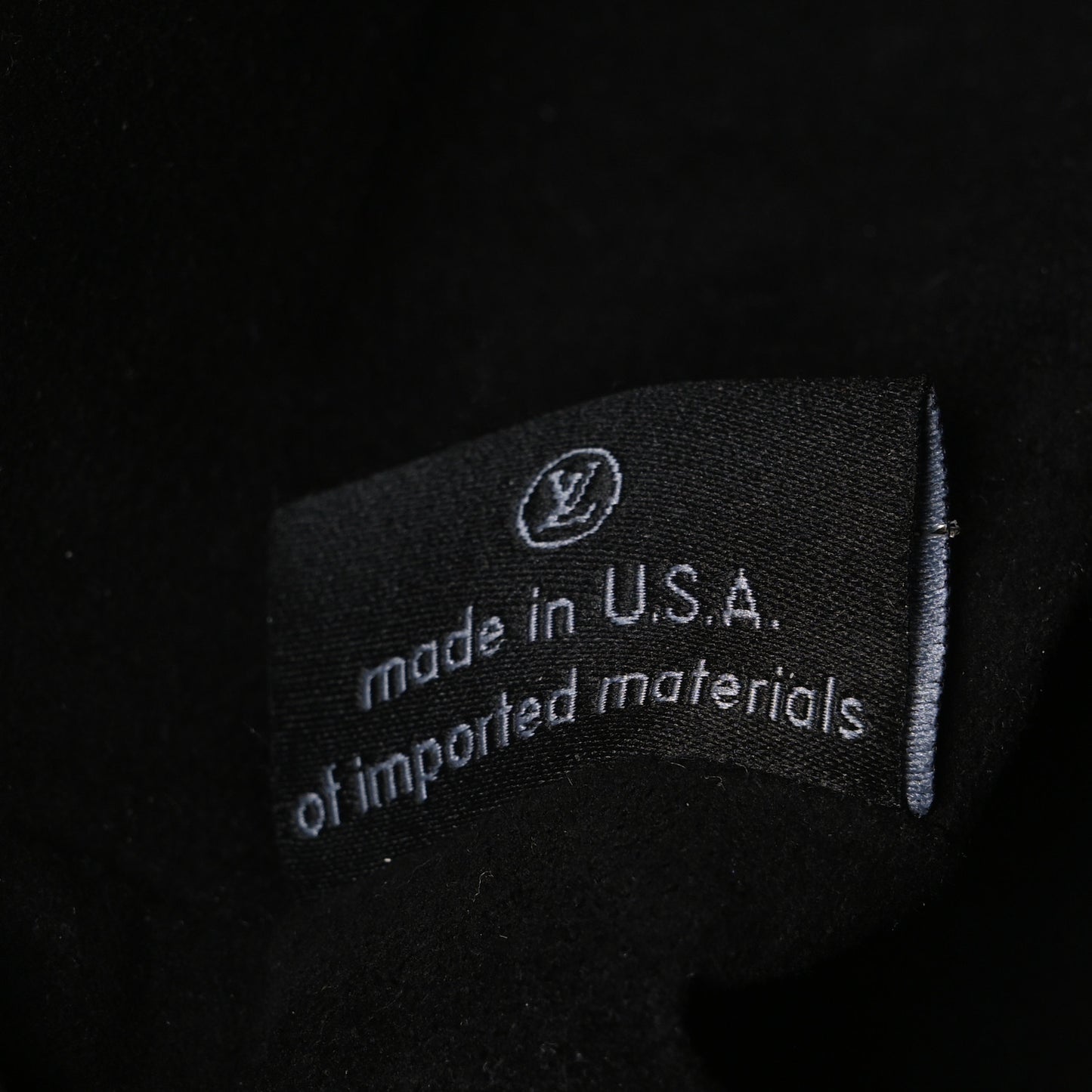 Reverse Monogram Pochette Metis