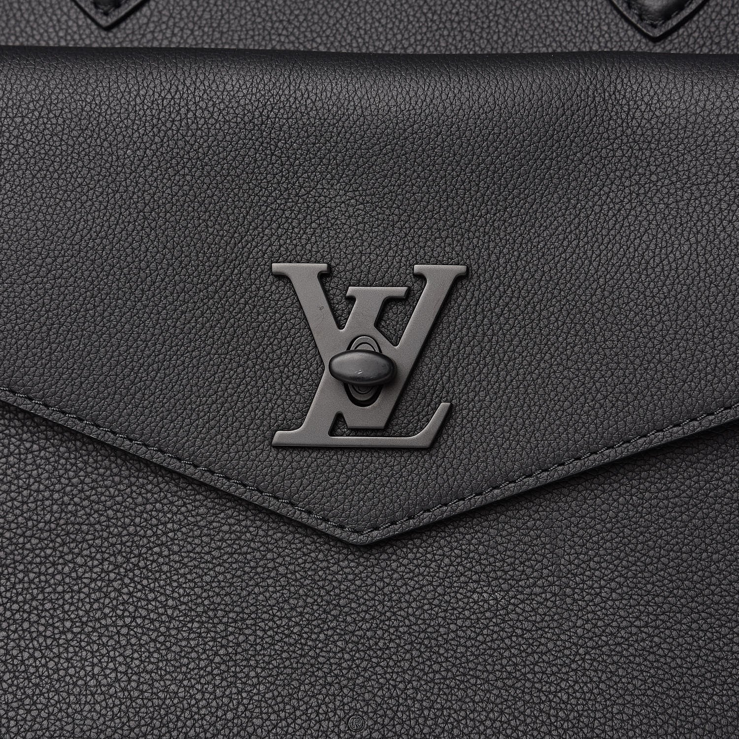 Louis Vuitton Soft Calfskin Lockme Tote MM Black 8 of 12