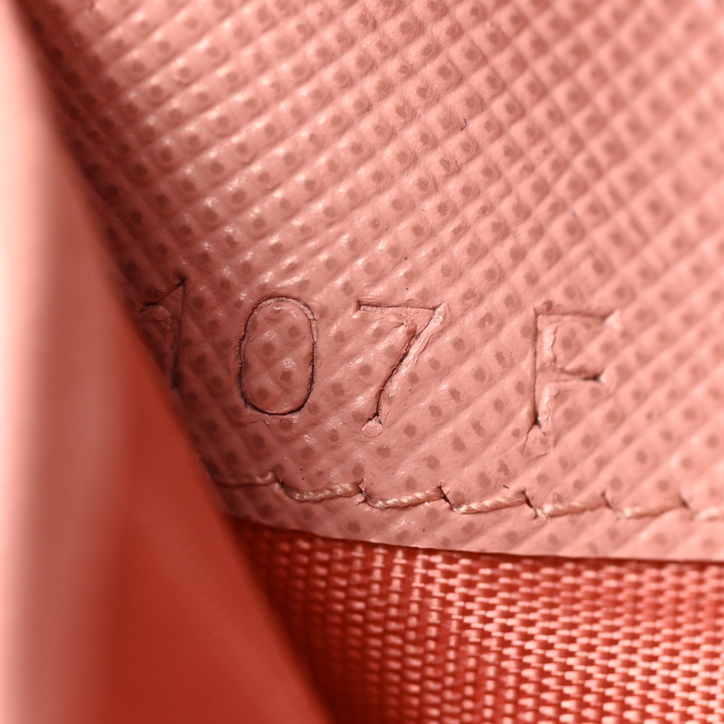 Saffiano Metal Tri-Fold Wallet Orchidea