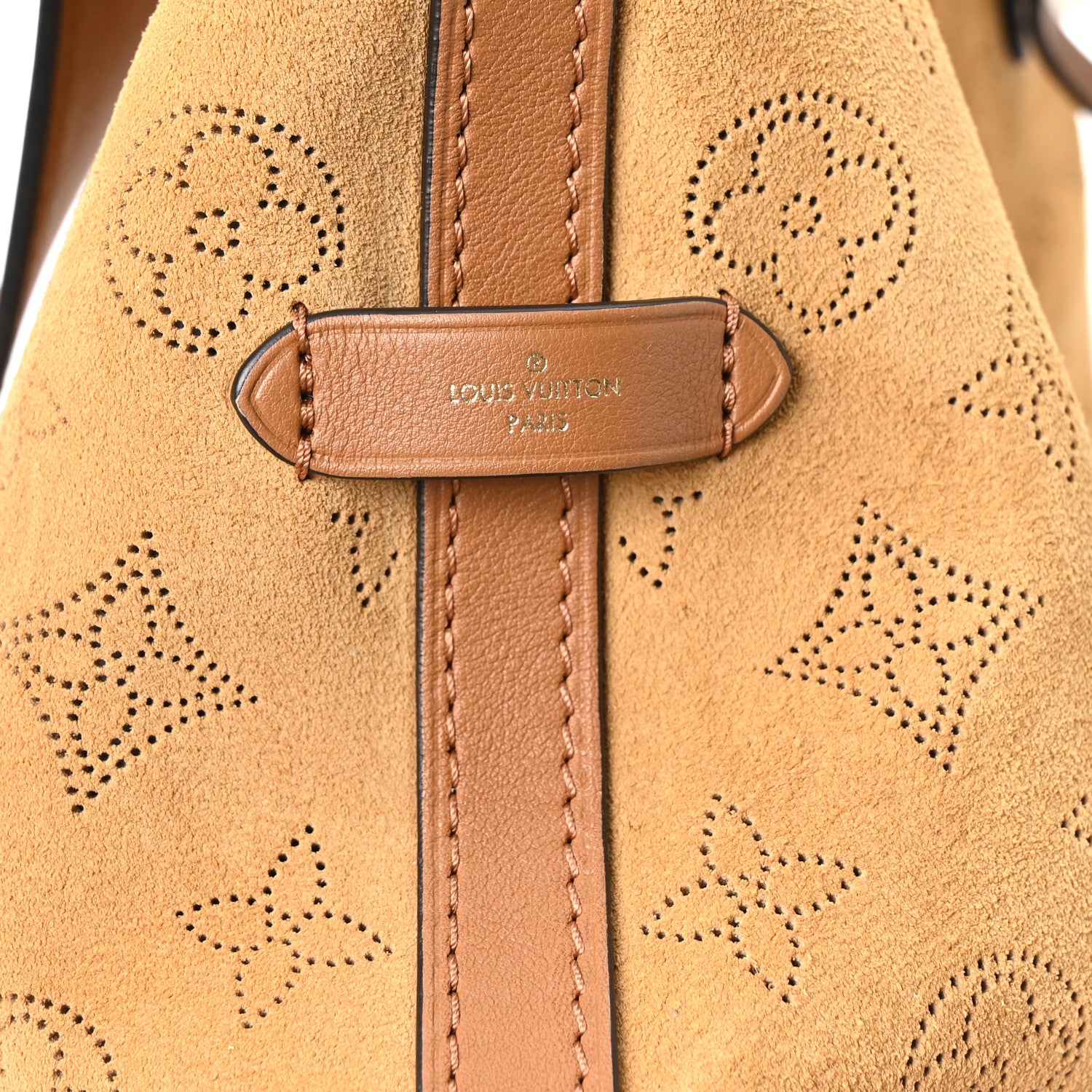 Louis Vuitton Suede Mahina CarryAll PM Beige 7 of 11
