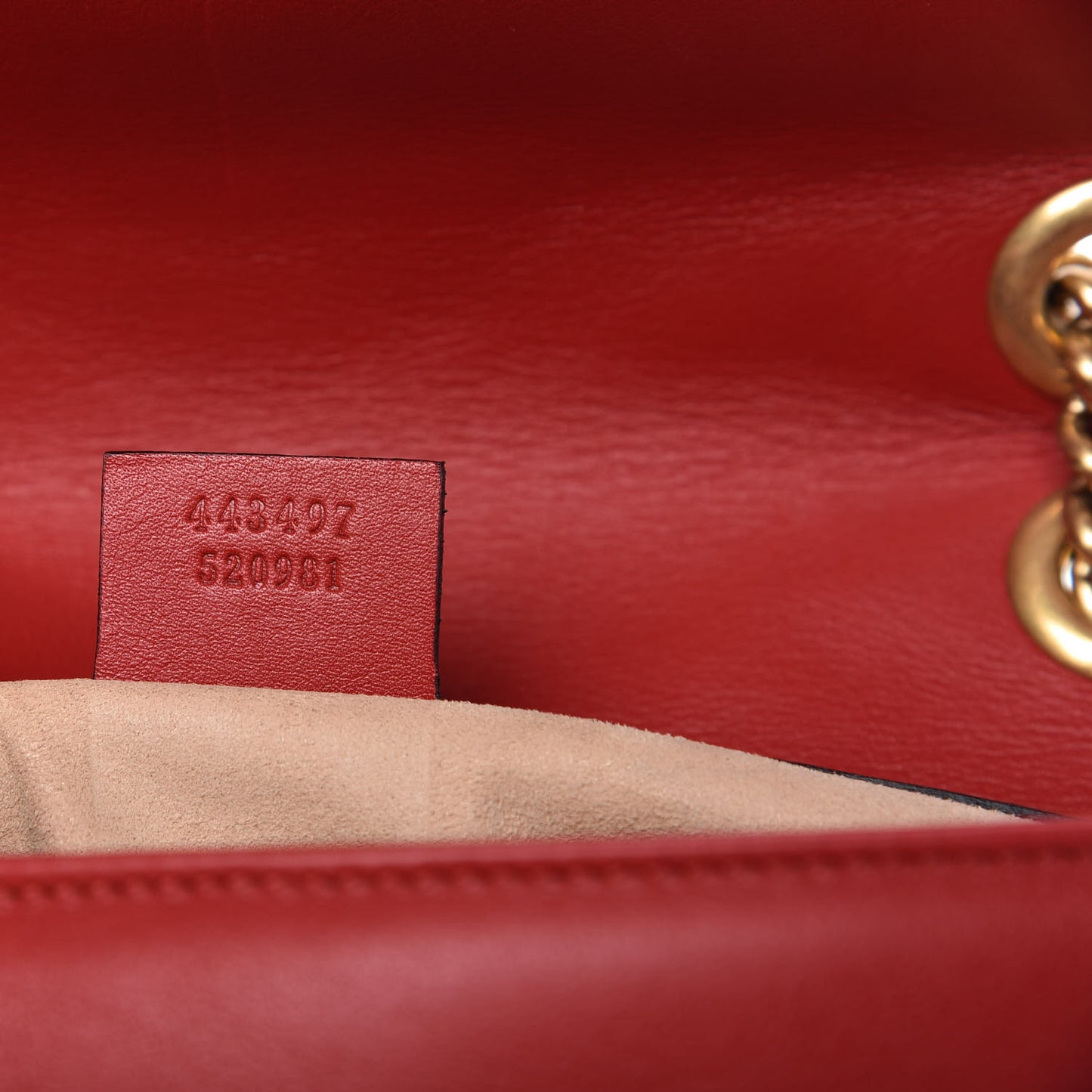 Calfskin Matelasse Small GG Marmont Shoulder Bag Hibiscus Red
