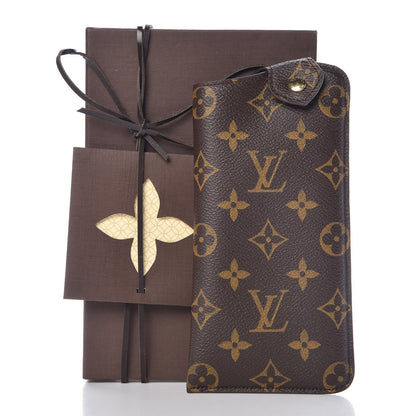 Louis Vuitton Monogram Sunglasses Case MM 7 of 7